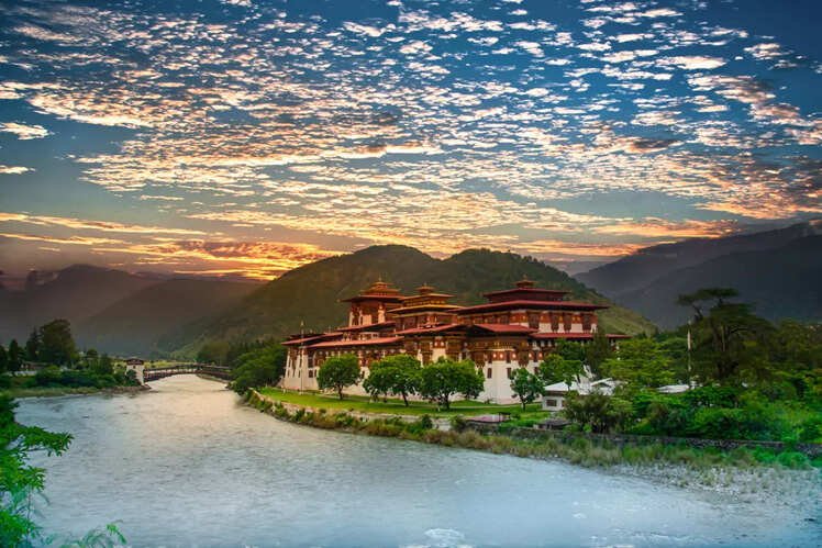 BHUTAN GROUP TOUR